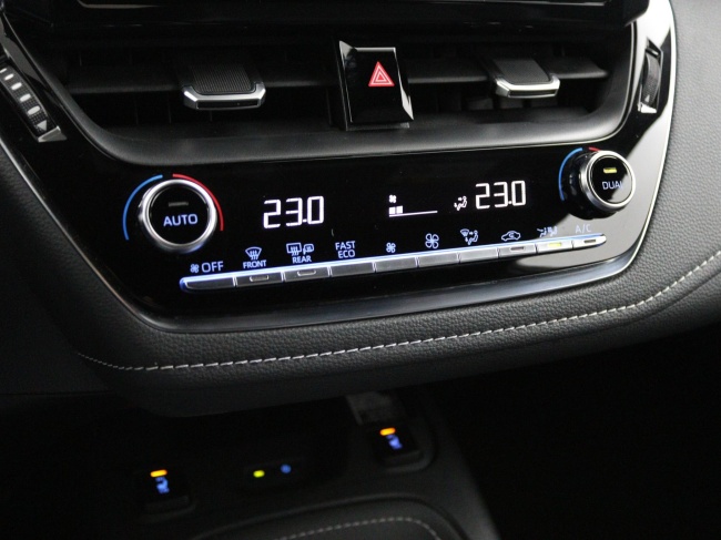 Toyota Corolla Touring Sports - 1.8 Hybrid Dynamic