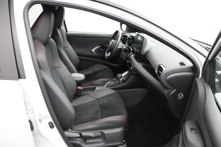 Toyota Yaris - 1.5 Hybrid GR Sport 17