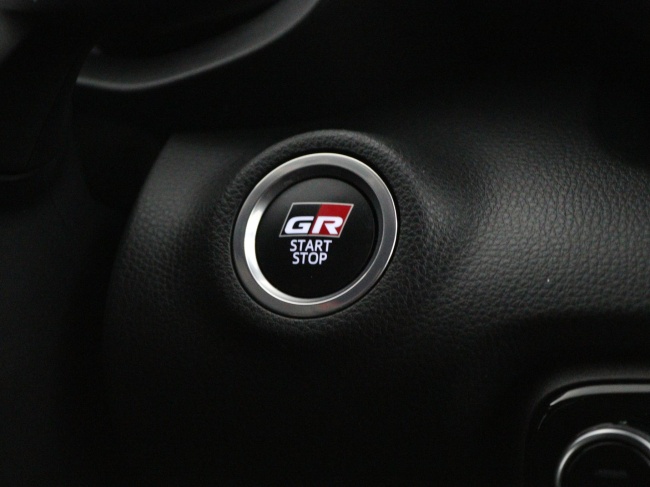 Toyota Yaris - 1.5 Hybrid GR Sport