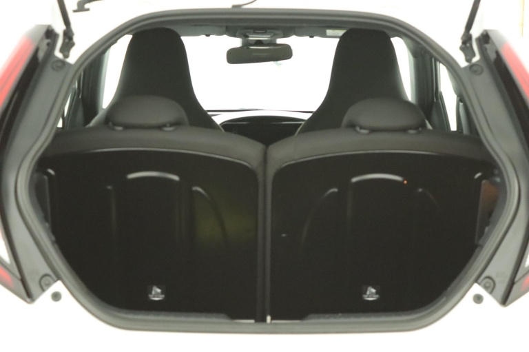 Toyota Aygo X - 1.0 VVT-i MT Play 24