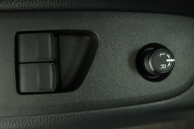 Toyota Aygo X - 1.0 VVT-i MT Play 28