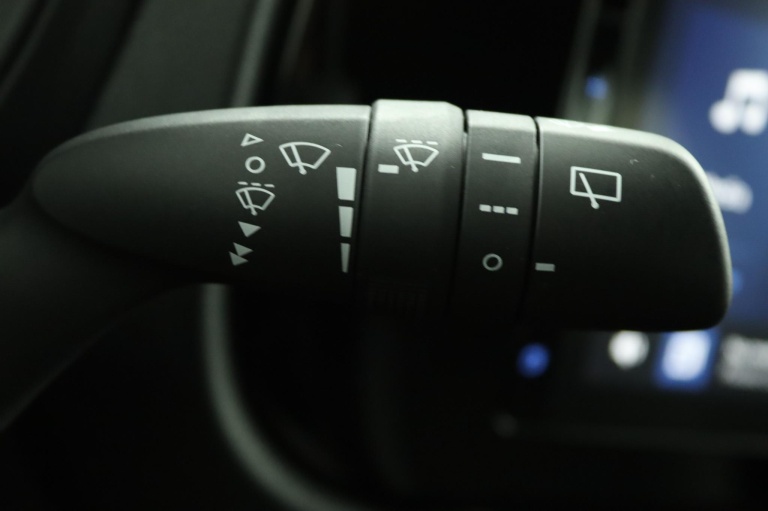 Toyota Aygo X - 1.0 VVT-i MT Play 31