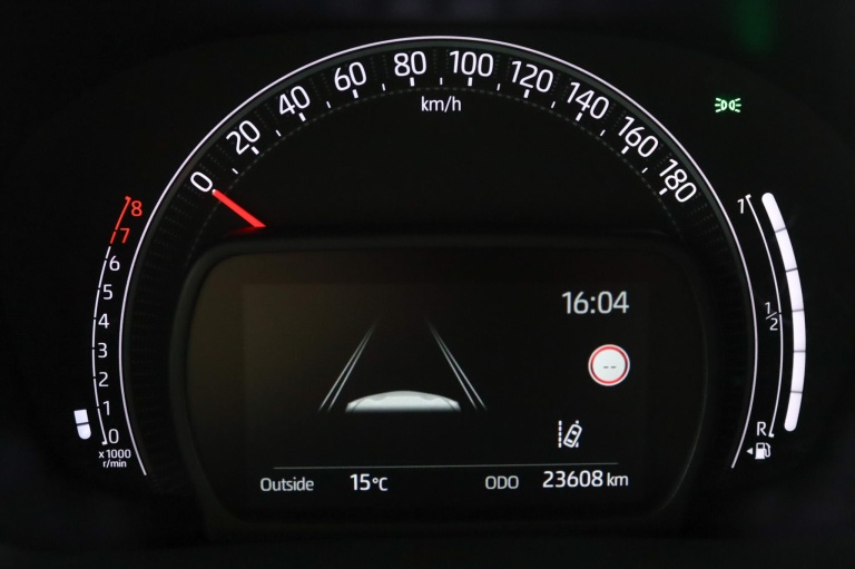 Toyota Aygo X - 1.0 VVT-i MT Play 45