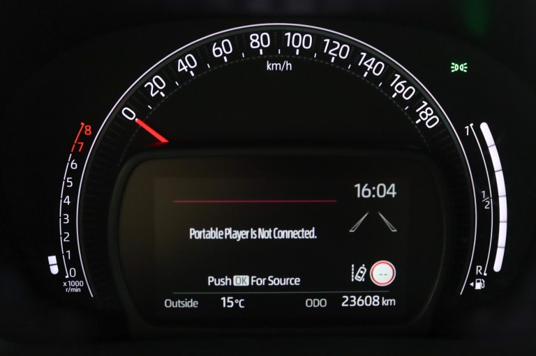 Toyota Aygo X - 1.0 VVT-i MT Play 46