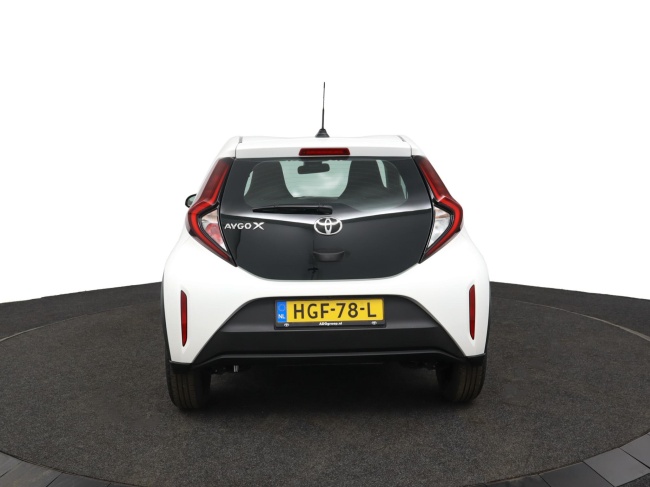 Toyota Aygo X - 1.0 VVT-i MT Play