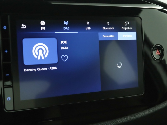 Toyota Aygo X - 1.0 VVT-i MT Play