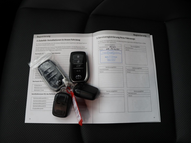 Toyota RAV4 - 2.5 Plug-in Hybrid AWD Bi-Tone Plus