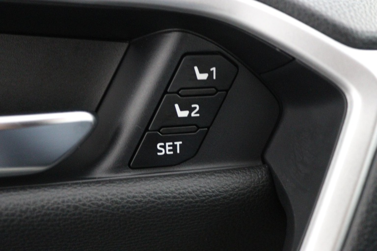 Toyota RAV4 - 2.5 Plug-in Hybrid AWD Bi-Tone Plus 41