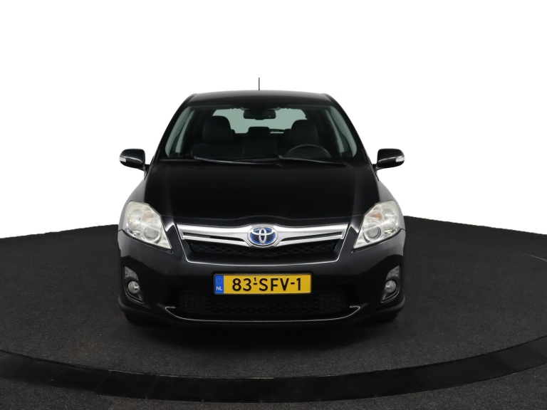 Toyota Auris - 1.8 Full Hybrid Executive 16