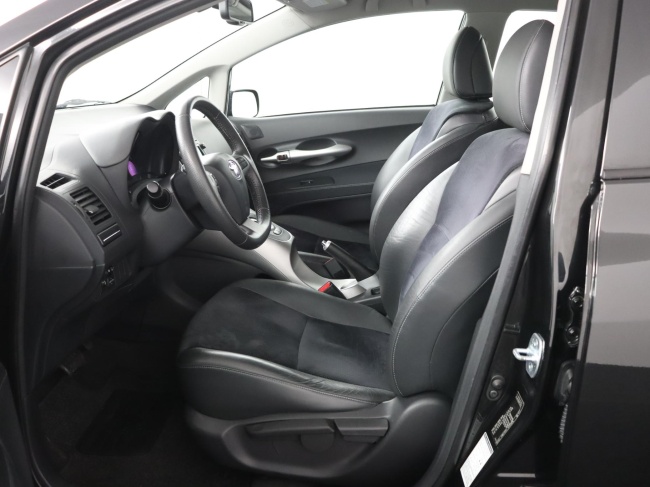 Toyota Auris - 1.8 Full Hybrid Executive