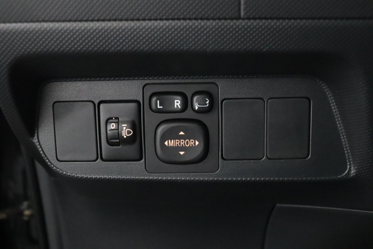 Toyota Auris - 1.8 Full Hybrid Executive 29