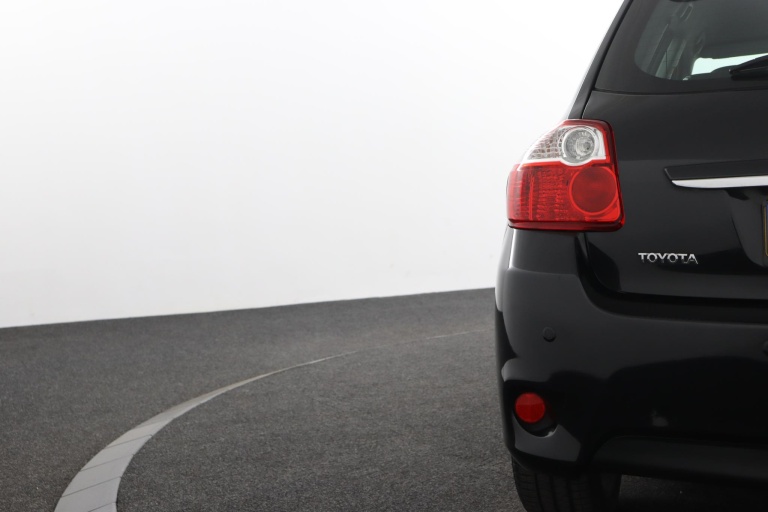 Toyota Auris - 1.8 Full Hybrid Executive 39