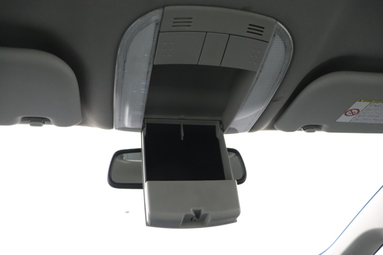 Toyota Auris - 1.8 Full Hybrid Executive 46