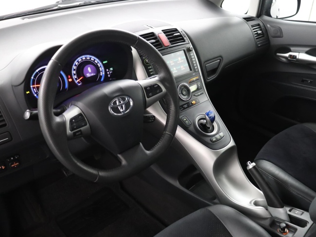 Toyota Auris - 1.8 Full Hybrid Executive