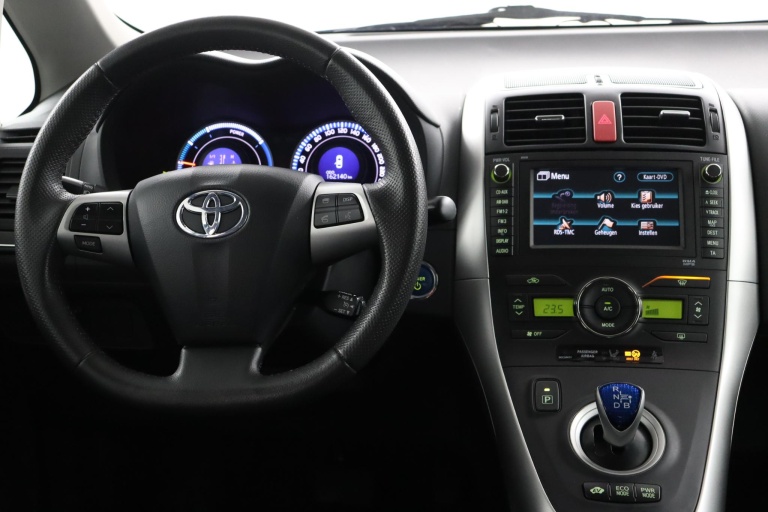 Toyota Auris - 1.8 Full Hybrid Executive 48