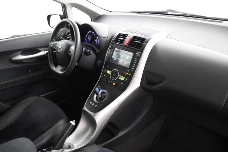 Toyota Auris - 1.8 Full Hybrid Executive 49