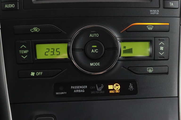 Toyota Auris - 1.8 Full Hybrid Executive 7