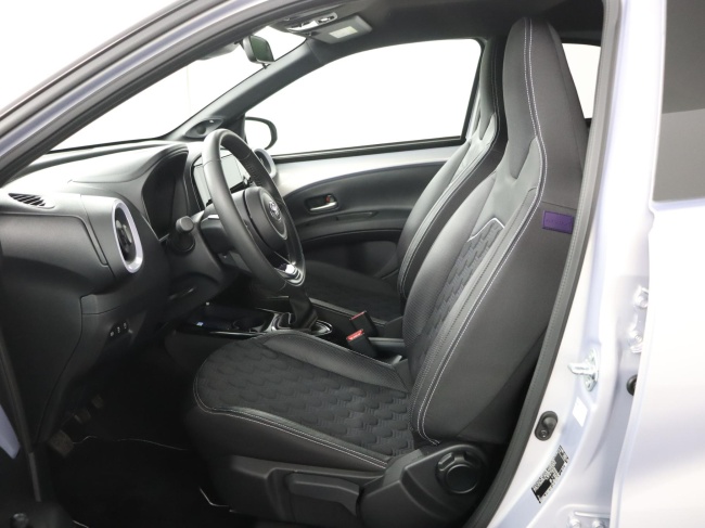 Toyota Aygo X - 1.0 VVT-i MT JBL