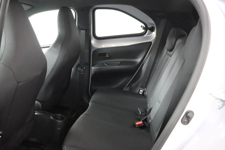 Toyota Aygo X - 1.0 VVT-i MT JBL 17