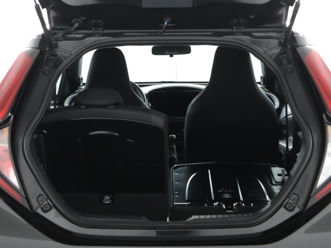 Toyota Aygo X - 1.0 VVT-i MT JBL