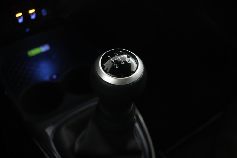 Toyota Aygo X - 1.0 VVT-i MT JBL 26