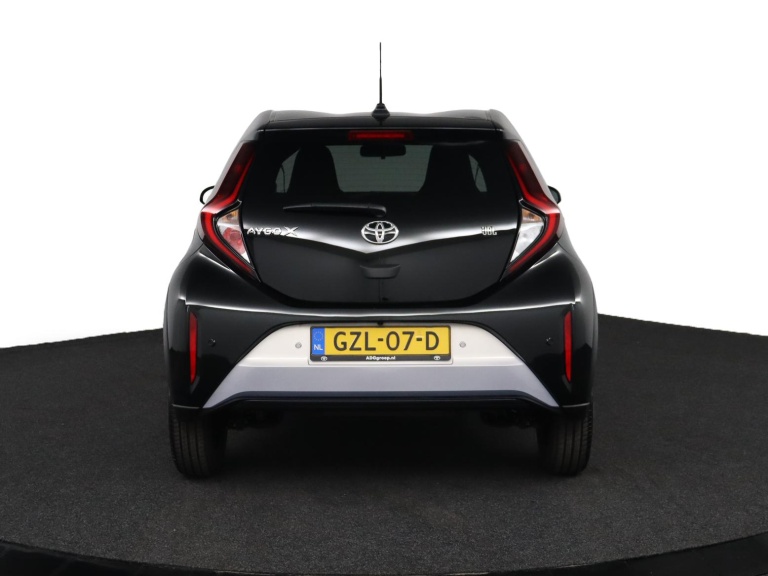 Toyota Aygo X - 1.0 VVT-i MT JBL 50