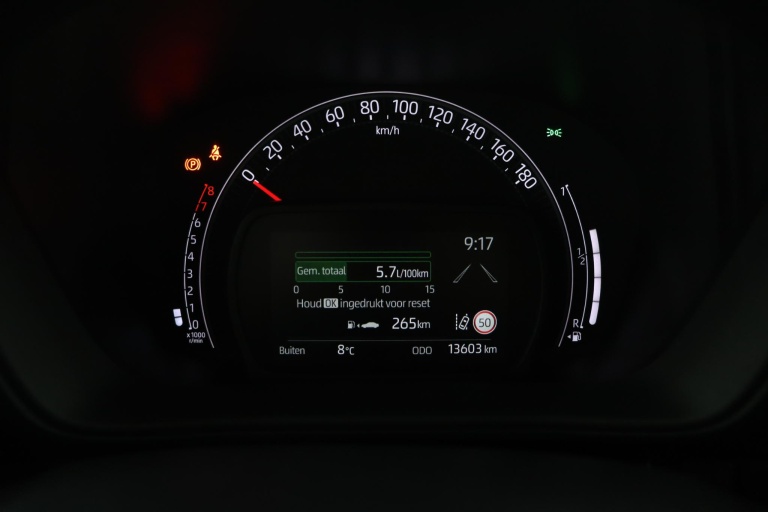 Toyota Aygo X - 1.0 VVT-i MT JBL 6