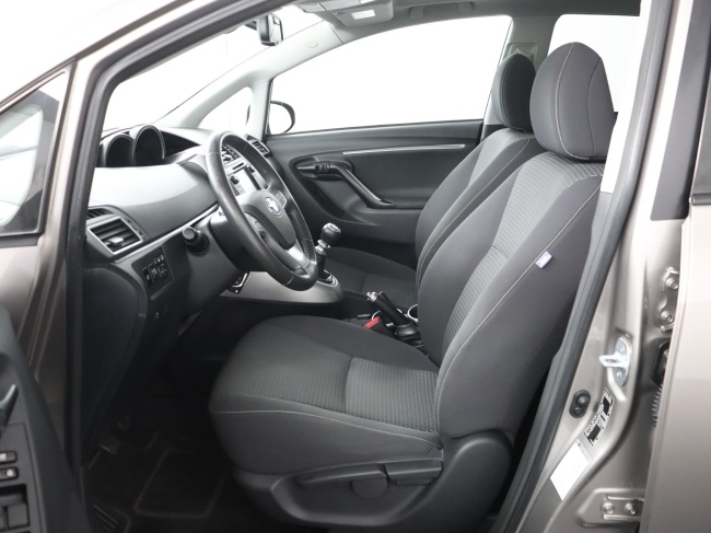 Toyota Verso - 1.6 VVT-i Business