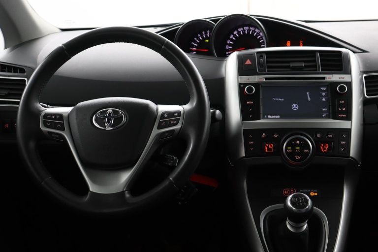 Toyota Verso - 1.6 VVT-i Business 16