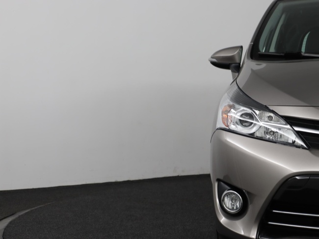 Toyota Verso - 1.6 VVT-i Business