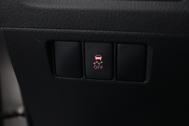 Toyota Verso - 1.6 VVT-i Business 38