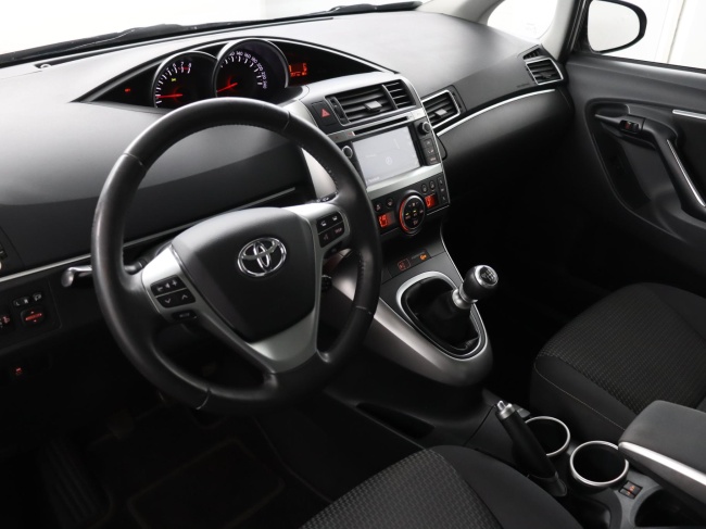 Toyota Verso - 1.6 VVT-i Business