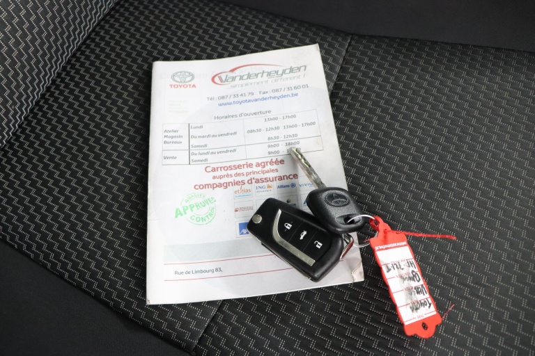 Toyota Verso - 1.6 VVT-i Business 9