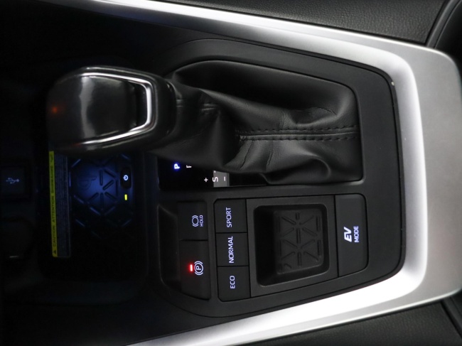 Toyota RAV4 - 2.5 Hybrid Bi-Tone