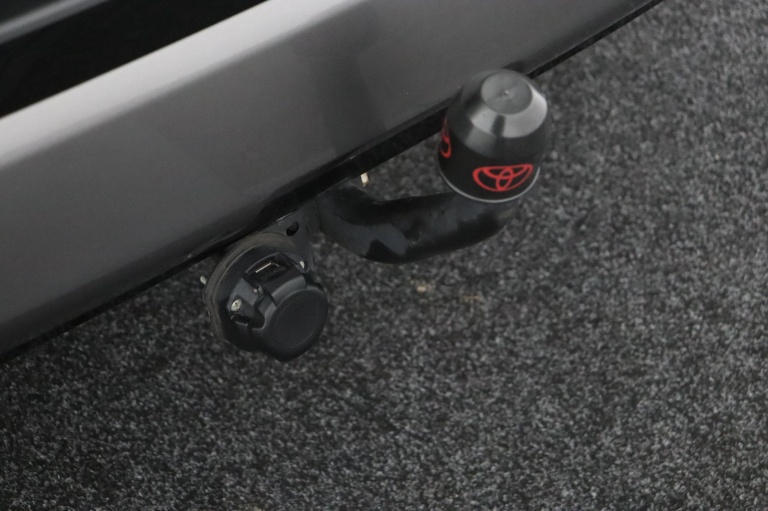 Toyota RAV4 - 2.5 Hybrid Bi-Tone 36