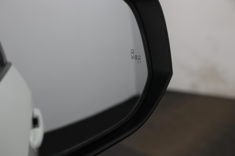 Toyota RAV4 - 2.5 Hybrid Bi-Tone 46