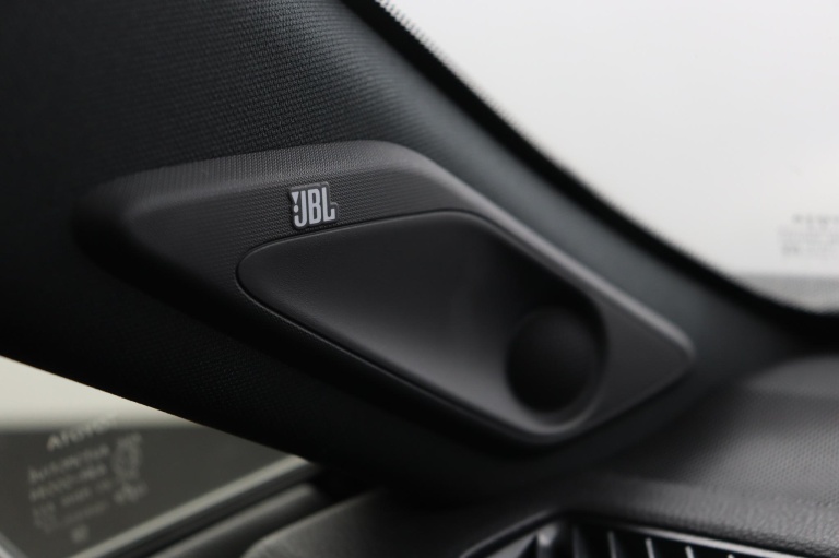 Toyota RAV4 - 2.5 Hybrid Bi-Tone 56