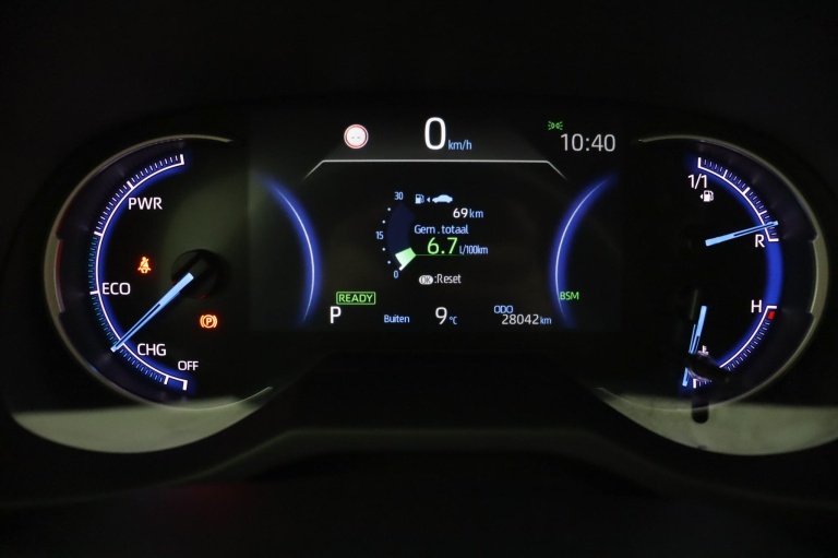 Toyota RAV4 - 2.5 Hybrid Bi-Tone 6