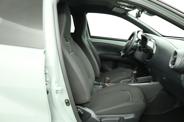 Toyota Aygo X - Hybrid 115 pulse 22