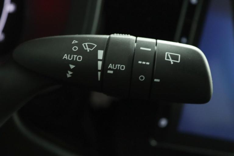 Toyota Aygo X - Hybrid 115 pulse 30