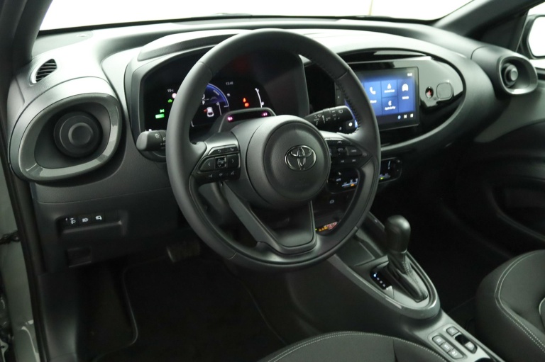 Toyota Aygo X - Hybrid 115 pulse 63