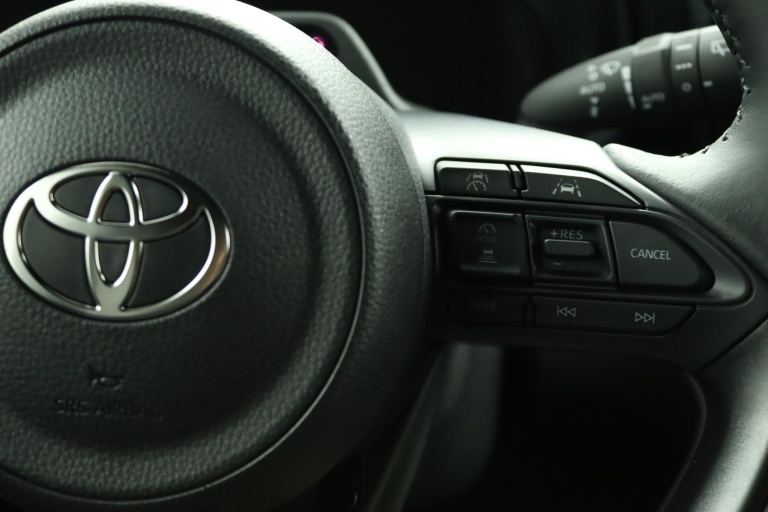 Toyota Yaris Cross - 1.5 Hybrid 115 Dynamic 18