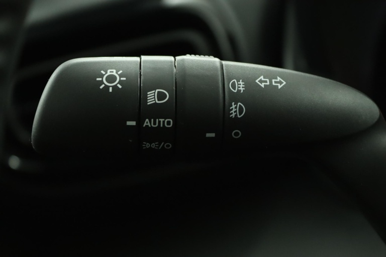 Toyota Yaris Cross - 1.5 Hybrid 115 Dynamic 27