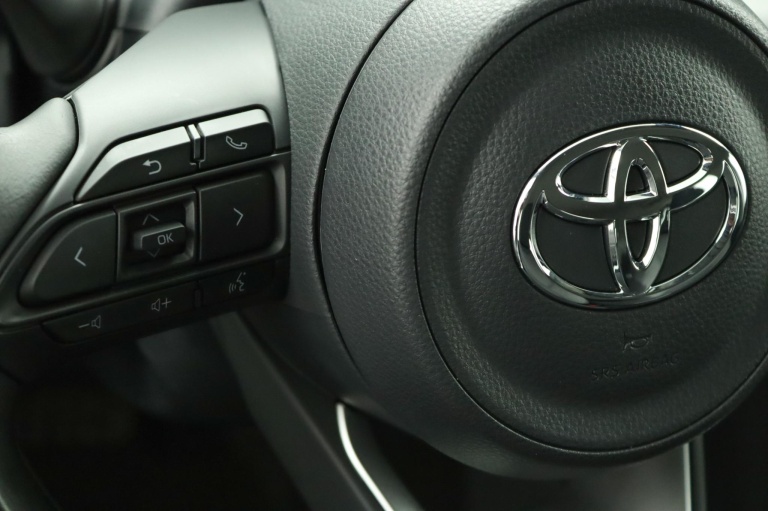 Toyota Yaris Cross - 1.5 Hybrid Active 19