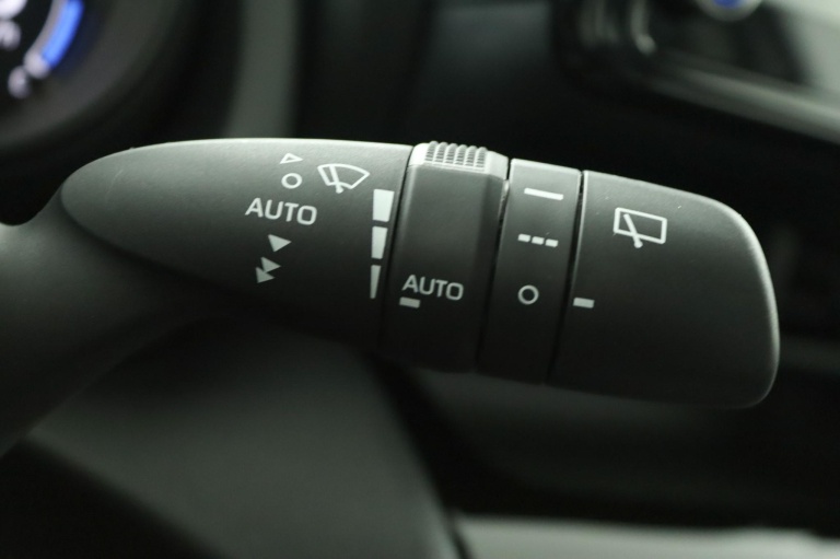 Toyota Yaris Cross - 1.5 Hybrid Active 30