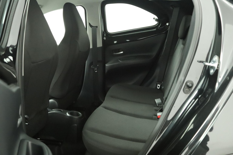 Toyota Aygo X - 1.0 VVT-i MT Play 18