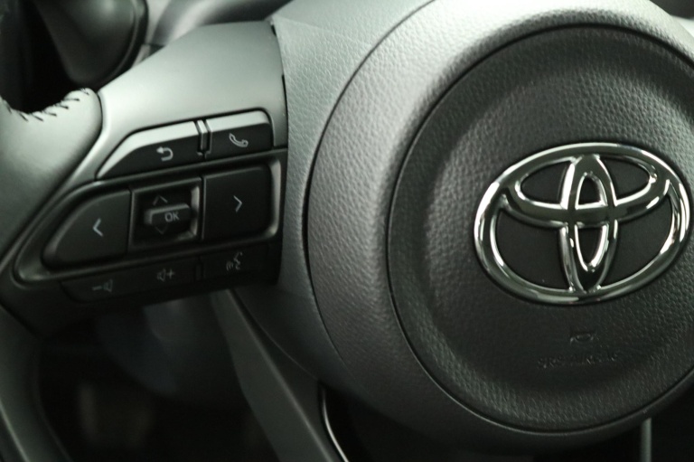 Toyota Aygo X - 1.0 VVT-i MT Play 19