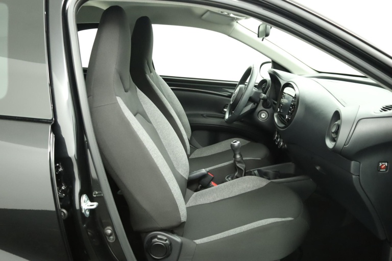 Toyota Aygo X - 1.0 VVT-i MT Play 22