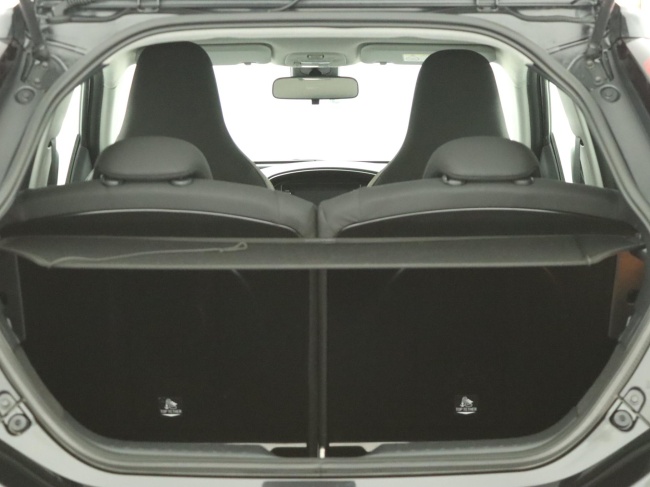 Toyota Aygo X - 1.0 VVT-i MT Play