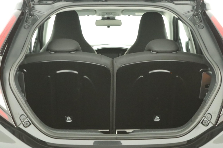 Toyota Aygo X - 1.0 VVT-i MT Play 24